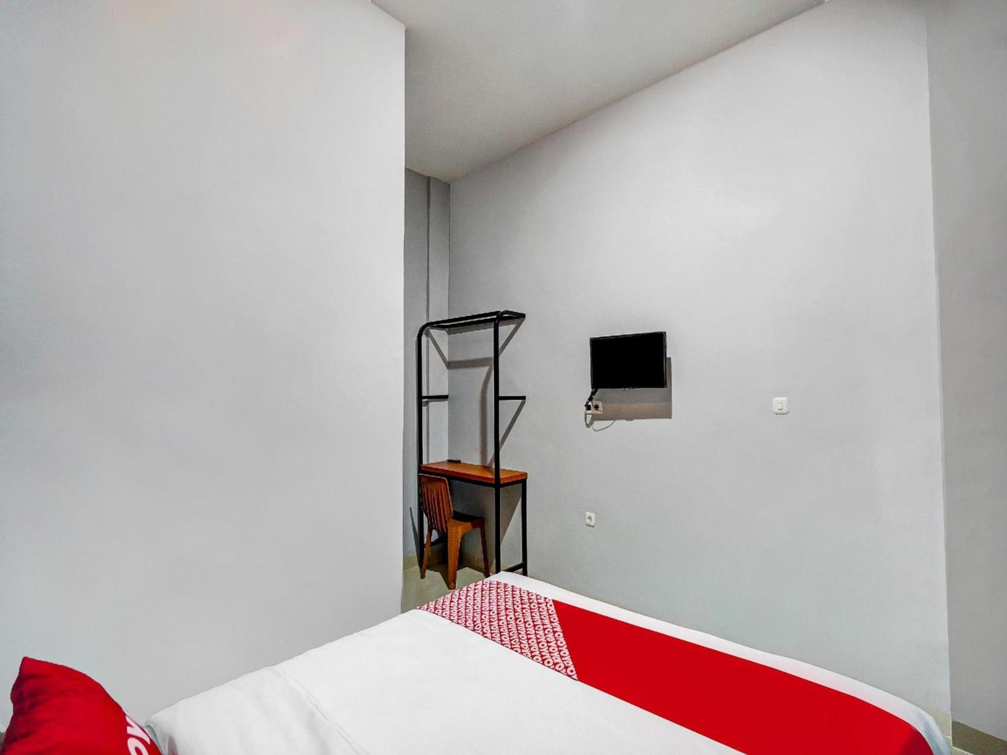 Hotel O Beda Arga Near Rs Royal Prima Ayahanda Медан Экстерьер фото